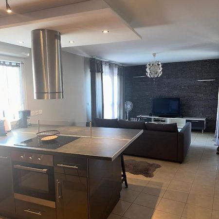 Superbe Appartement Tout Equipe Avec Parking. Marseille Exterior photo
