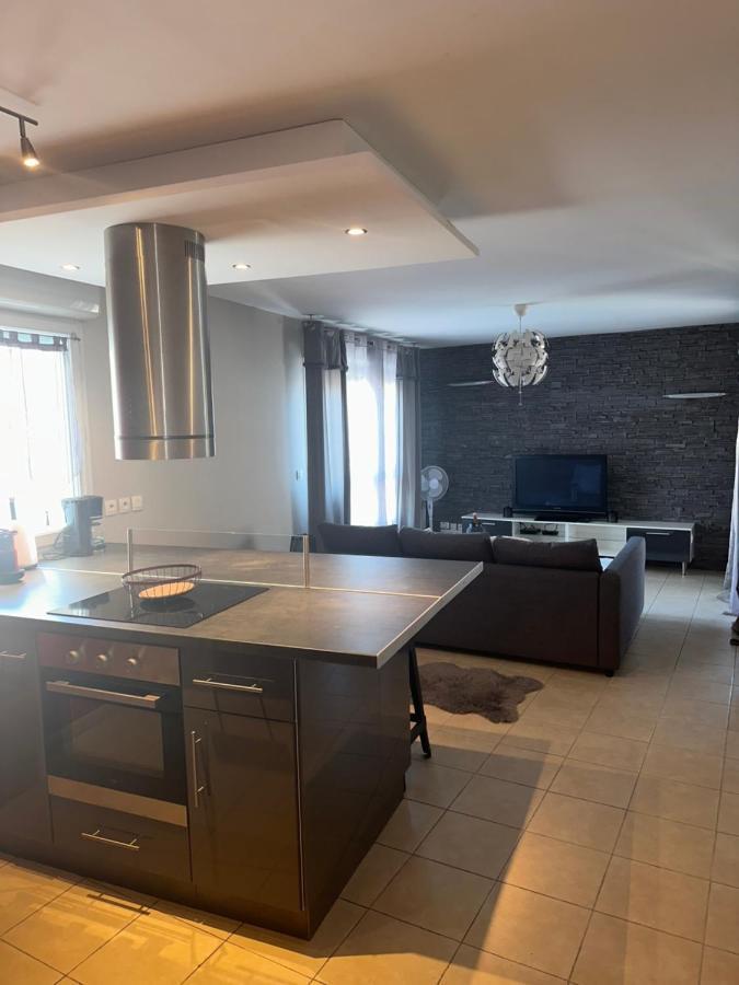 Superbe Appartement Tout Equipe Avec Parking. Marseille Exterior photo